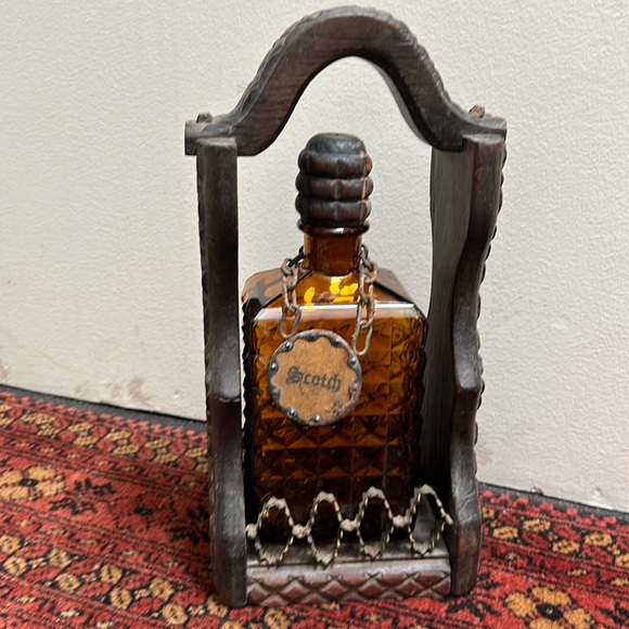 Vintage 60s MCM Amber Glass Decanter in Carved Wood Caddy Made in Spain - Picture 1 of 7